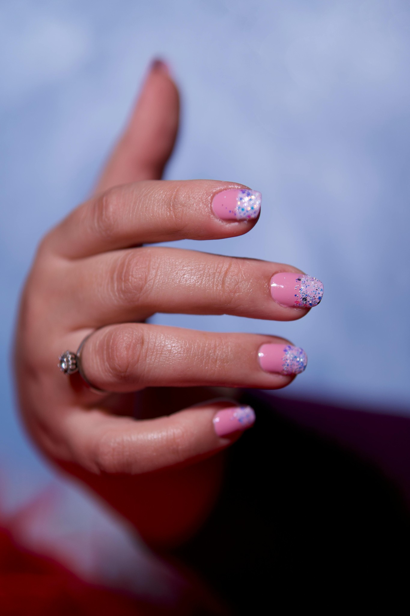 Pink nails with glitter tips